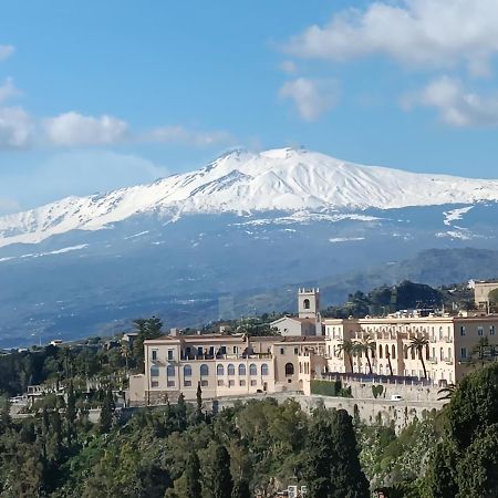 Aly Art Apartment Taormina Duomo, Gulf & Etna View Экстерьер фото
