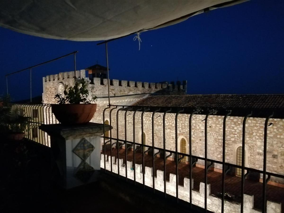 Aly Art Apartment Taormina Duomo, Gulf & Etna View Экстерьер фото